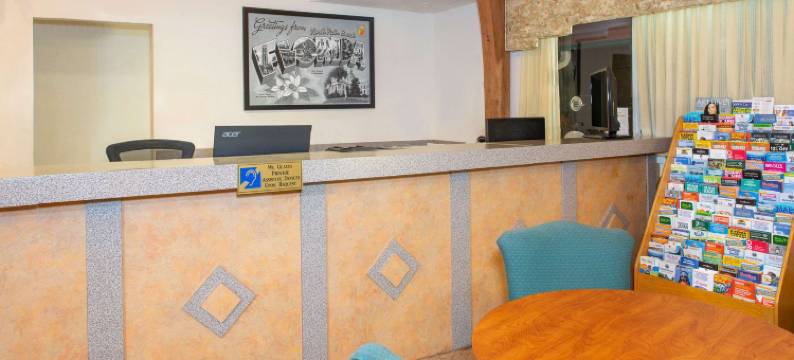 北棕榈滩速8酒店(Super 8 by Wyndham North Palm Beach)图片