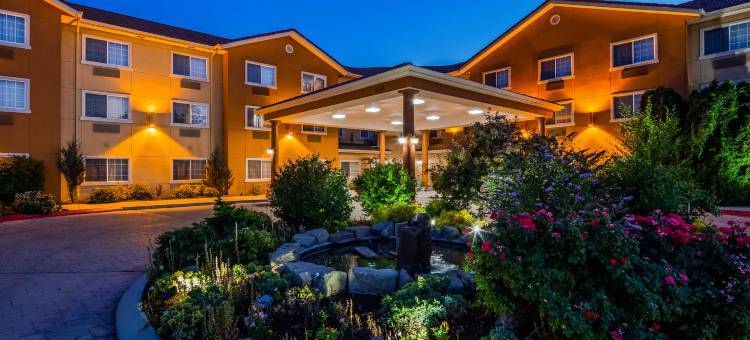 考德威尔贝斯特韦斯特优质套房酒店(Best Western Plus Caldwell Inn  Suites)图片