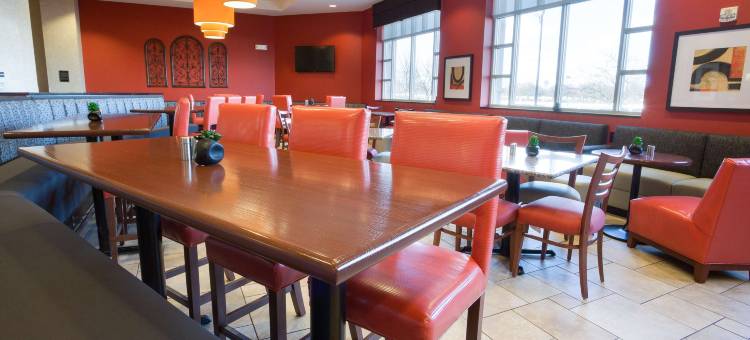 哥伦布-格洛佛城德鲁里套房酒店(Drury Inn & Suites Columbus Grove City)图片