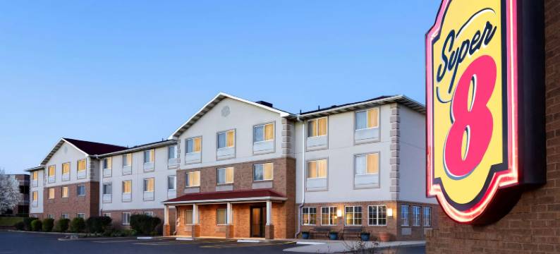 亚克朗-格林-尤宁敦速8酒店(Super 8 by Wyndham Akron S/Green/Uniontown Oh)图片