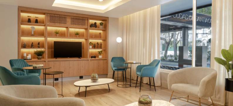 圣地亚哥NH 华雷斯城德酒店(NH Ciudad de Santiago)图片