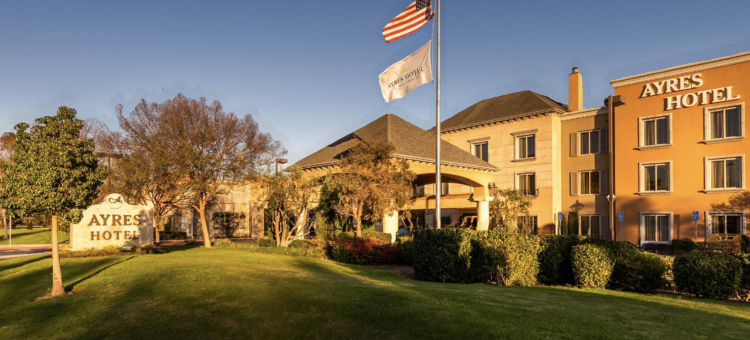 艾尔斯海豹滩酒店(Ayres Hotel Seal Beach – Cypress)图片