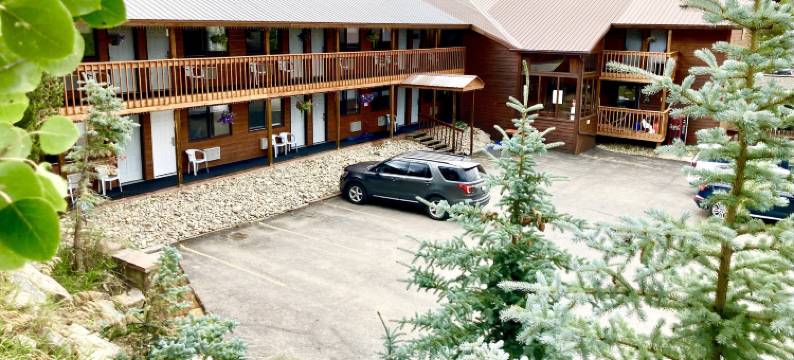 大号角郊外小屋汽车旅馆(Big Horn Lodge)图片