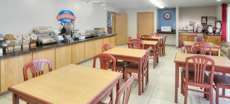 三城肯纳威克温德姆呗盟酒店(Baymont by Wyndham Kennewick WA)图片