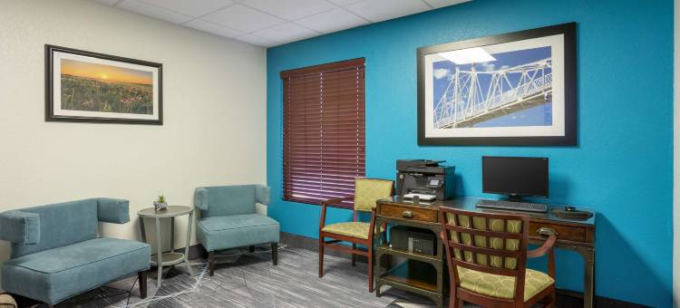 斯普林菲尔德机场贝斯特韦斯特优质酒店(Best Western Plus Springfield Airport Inn)图片