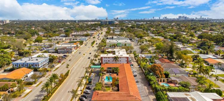 好莱坞大道凯艺套房酒店(Quality Inn & Suites Airport - Cruise Port Hollywood)图片