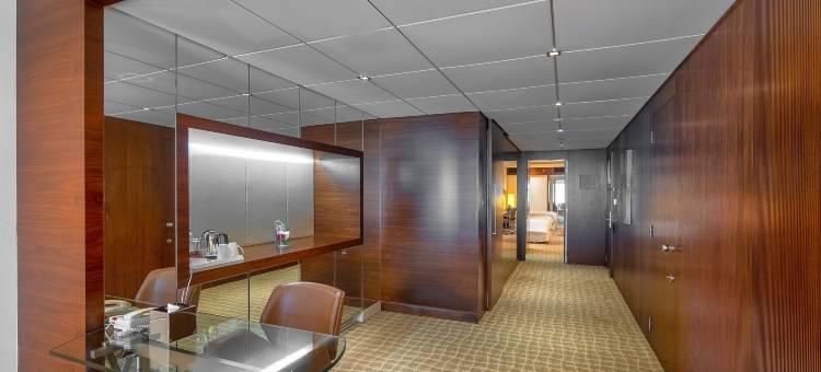 布尔迪拜雄伟高级酒店(Majestic Premier Hotel Burdubai)图片