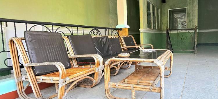 Capital O 93949 由普帕酒店管理的波普奇酒店(RedDoorz at Linggarjati Kuningan)图片