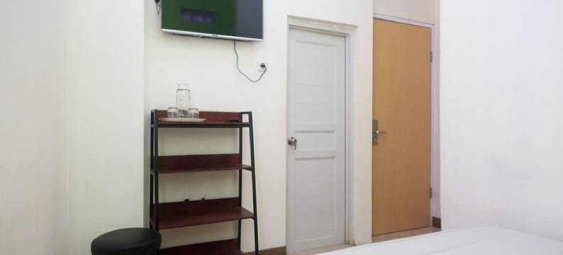 城市景观酒店AVA-近三宝垄警察学院(Urbanview Hotel Ava Semarang Near Akademi Kepolisian Semarang by RedDoorz)图片