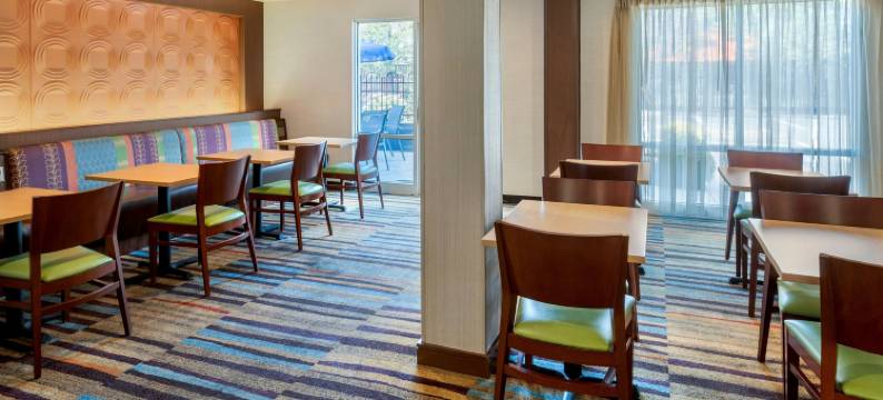 多佛尔万枫酒店及套房(Fairfield Inn & Suites Dover)图片