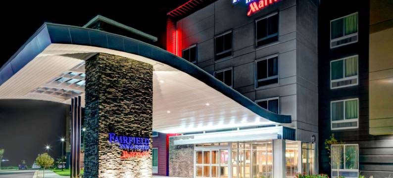 兰辛伊斯特伍德万枫酒店及套房(Fairfield Inn & Suites Lansing at Eastwood)图片