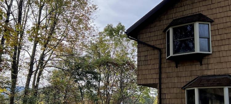 Spacious home in the Heart of 46 High Peaks on The AuSable River - 8-12 Guests图片