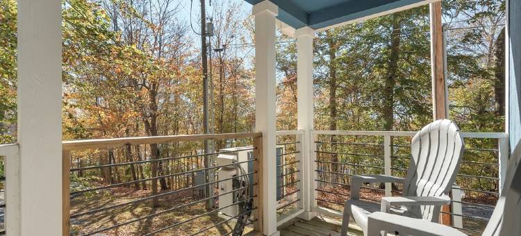 Serene 1-Bedroom Tiny Home 1/2 Mile from Marina and Boat Ramp #406!图片