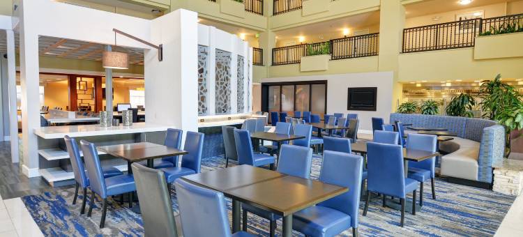 巴伦西亚希尔顿安泊酒店(Embassy Suites by Hilton Valencia)图片