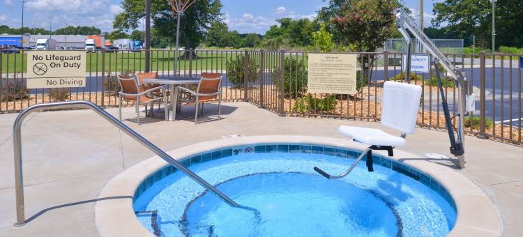 希尔顿欢朋套房酒店-洛诺克(Hampton Inn & Suites Lonoke)图片