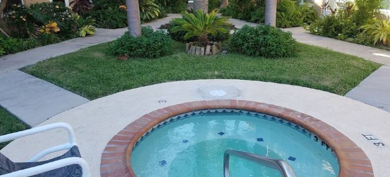 Surfside 1  107 Beach Condo 1 King 2TVs Washerdyer Heated Pool Hot Tub图片