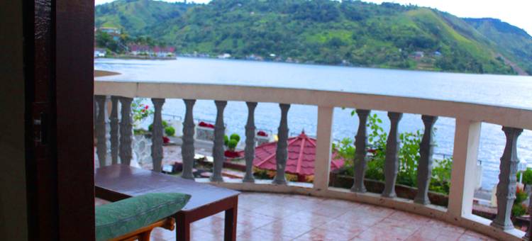 达玛亚贡海滩酒店(Darma Agung Beach Hotel Parapat)图片