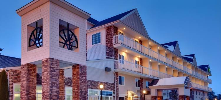 Holiday Inn Express 麦基诺市(Holiday Inn Express Mackinaw City)图片