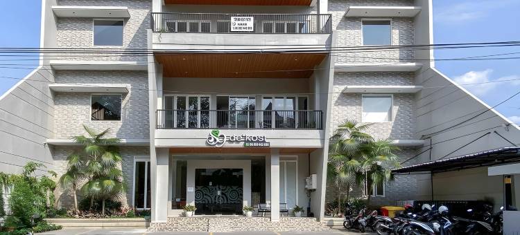 红多兹伊斯兰酒店-近近玛琅州立大学(RedDoorz Syariah Near Universitas Negeri Malang)图片