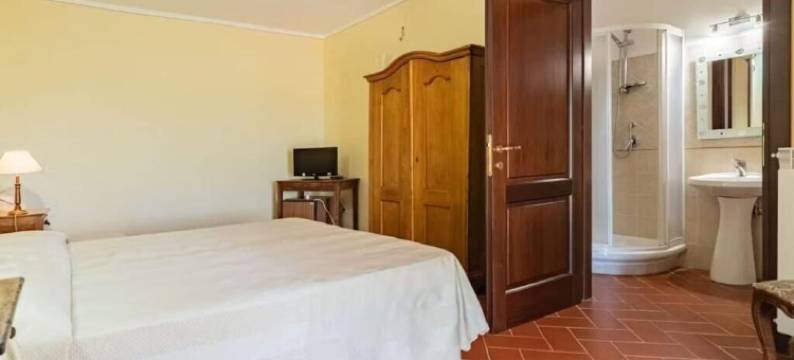 吉拉索莱特尔祖洛酒店(Il Girasole Terzuolo)图片