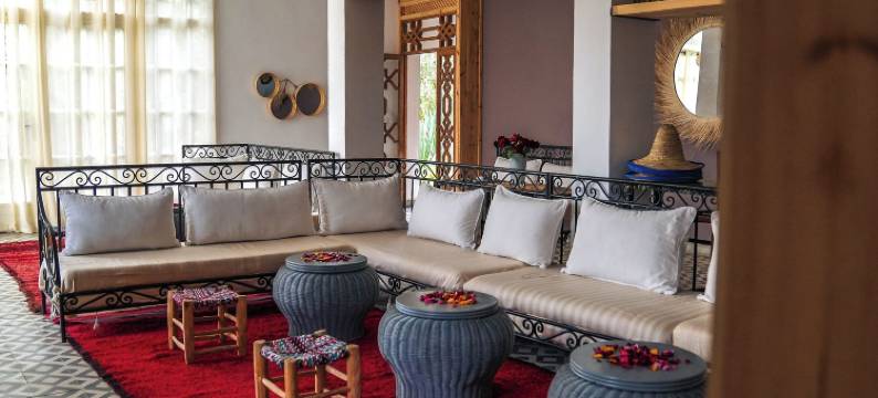 萨基亚塔拉曼祖(Sakia Talamanzou)图片