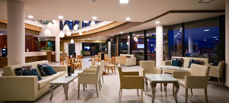 里维埃拉温泉度假村-限成人(Riviera Spa Resort - Adults Only)图片