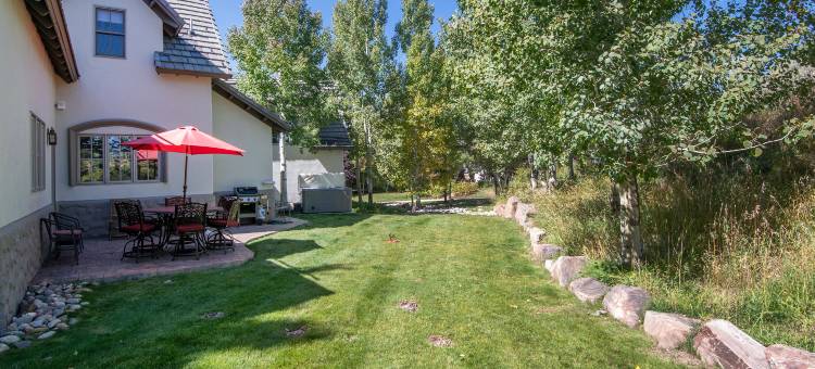 Luxurious Soaking Tubs and Gourmet Kitchen - Stunning Mountain Haven图片