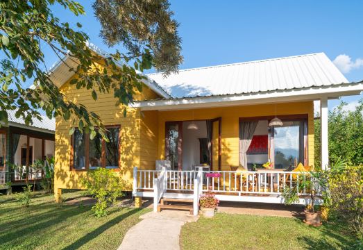 Luxury Farm House Hotel Overview