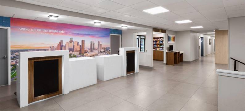 休斯顿斯塔福德舒格兰拉昆塔温德姆套房酒店(La Quinta Inn & Suites by Wyndham Houston Stafford Sugarland)图片