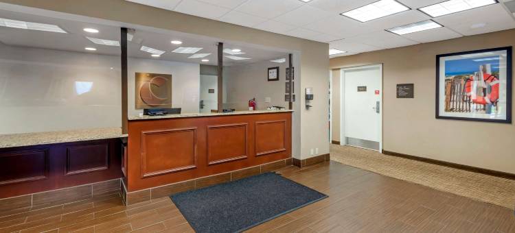 伊丽莎白城大学附近舒适酒店(Comfort Inn Elizabeth City Near University)图片