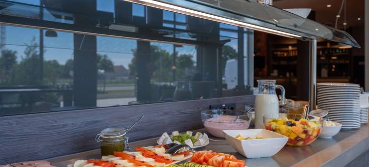 柏林舍讷费尔德7天优品酒店(Hotel Campanile Berlin Brandenburg Airport)图片