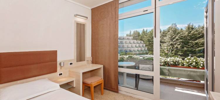 普拉瓦拉古纳地中海酒店(Hotel Mediteran Plava Laguna)图片