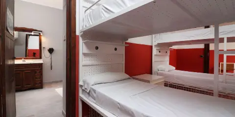 市中心感受旅舍