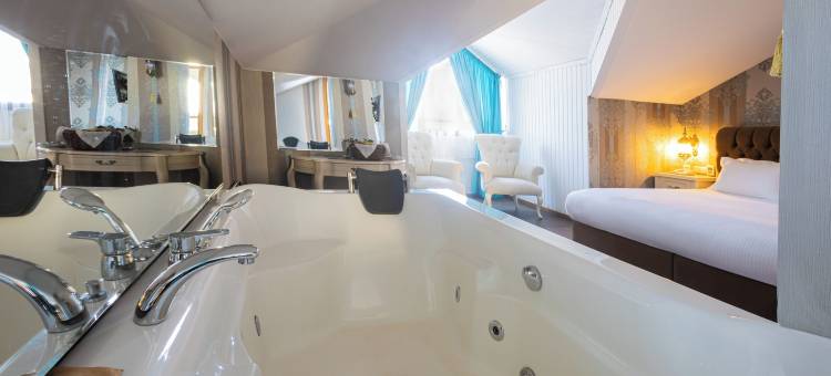 特拉布宗亚丽公园酒店(Anemon Kent Trabzon Otel)图片