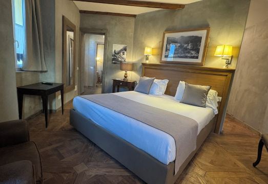 Al Molo 5 - Margaritaville Hotel Overview