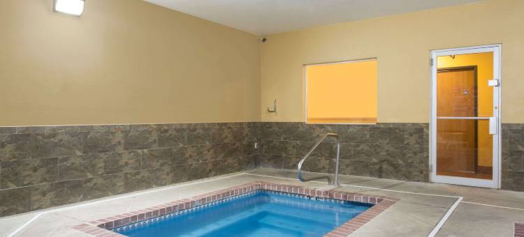 哈里肯/锡安国家公园地区戴斯酒店(Days Inn by Wyndham Hurricane/Zion National Park Area)图片