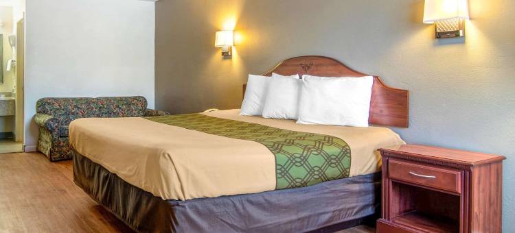 伊克诺套房酒店(Econo Lodge Inn & Suites)图片