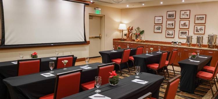 威基基海滩步行街希尔顿安泊酒店(Embassy Suites by Hilton Waikiki Beach Walk)图片