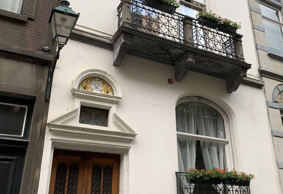 Chic Cocoon Guest HouseHotel Overview