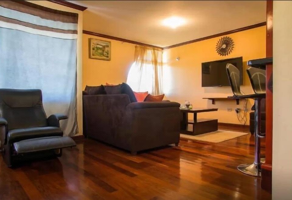 New Kingston Guest Apt at Dorchester Hotel Overview