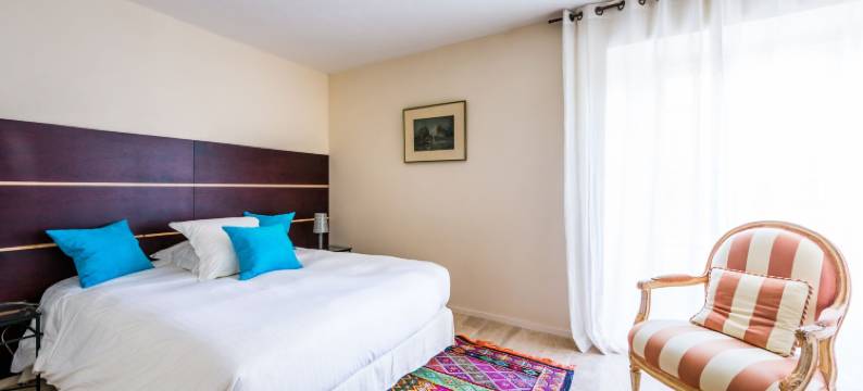 贝萨伊城堡酒店(Hôtel-Restaurant le Château de Besseuil, Mâcon Nord - Teritoria)图片