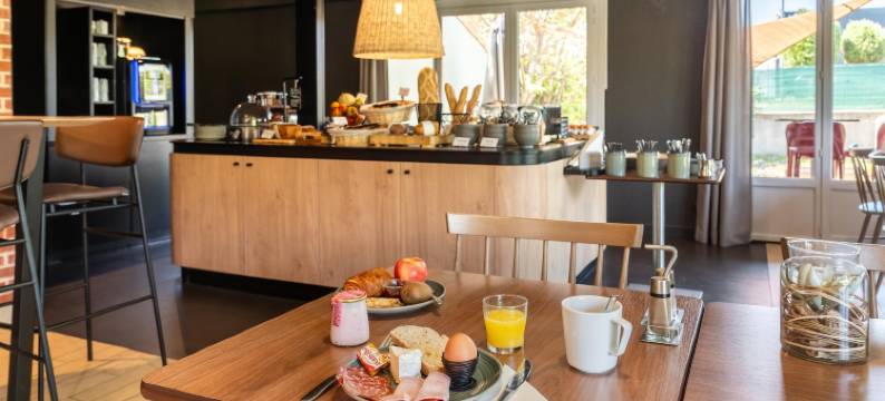 比亚里茨机场钟楼酒店(Campanile Biarritz)图片