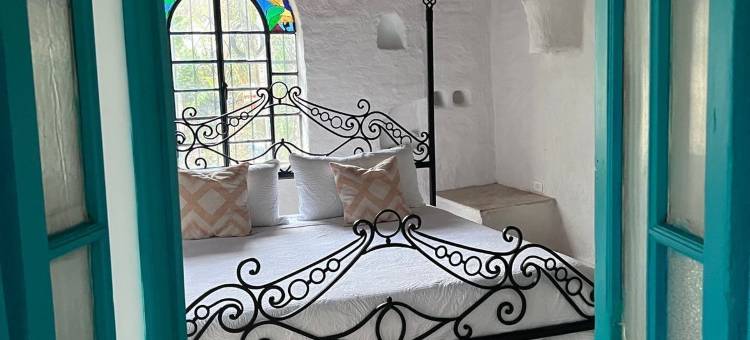 高迪之家(Casa Gaudí)图片