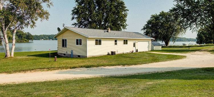 Take a Break at Lakeside Acres on Lake Sinissippi图片