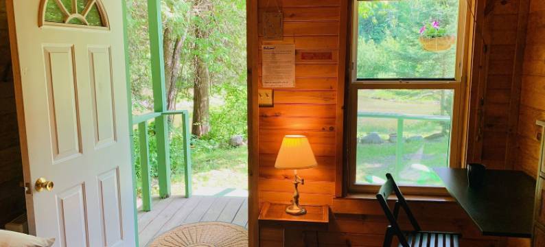 派恩克雷斯特汽车旅馆及小屋(Pine Crest Motel & Cabins)图片