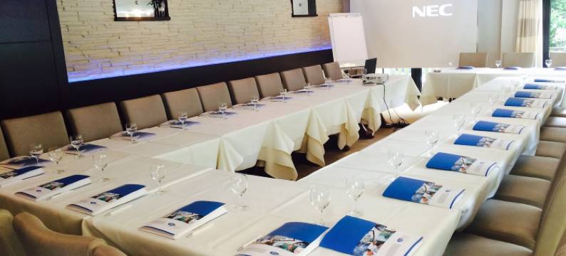 瓦尔德尔鲁尔酒店(Hotel Val de l'Our)图片