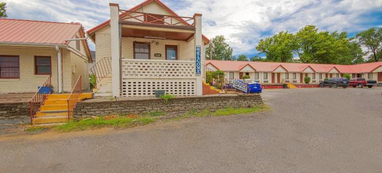 向日葵汽车旅馆海厄瓦萨By OYO(Sunflower Motel Hiawatha by OYO)图片