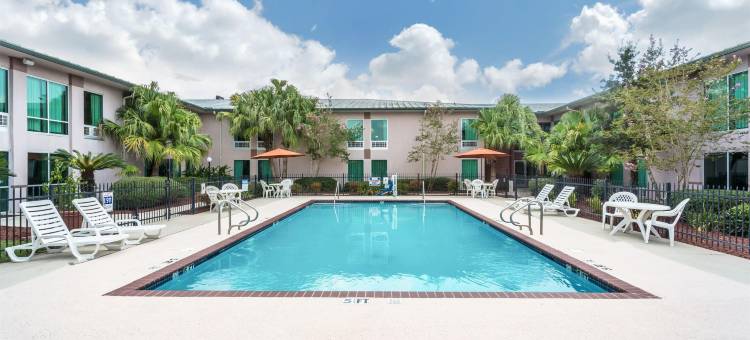 卢林华美达酒店(Ramada by Wyndham Luling)图片