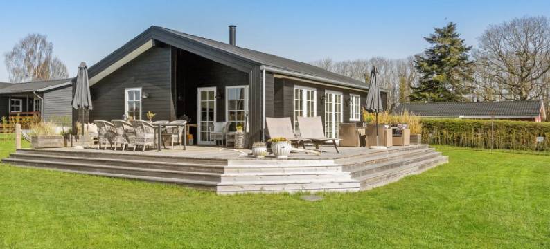 "Ovine" - 300m from the Sea图片