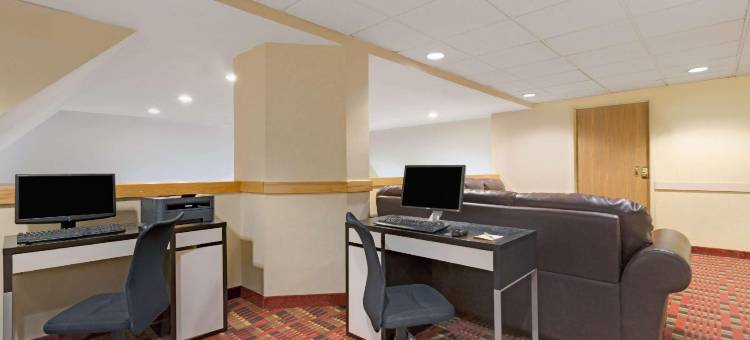 SpringHill Suites酒店匹兹堡机场(SpringHill Suites by Marriott Pittsburgh Airport)图片